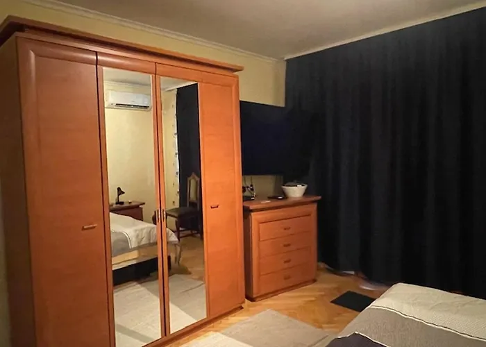 Liliom A Strandnal *