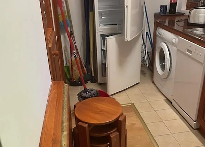 Liliom A Strandnal * بالاتونفوريد